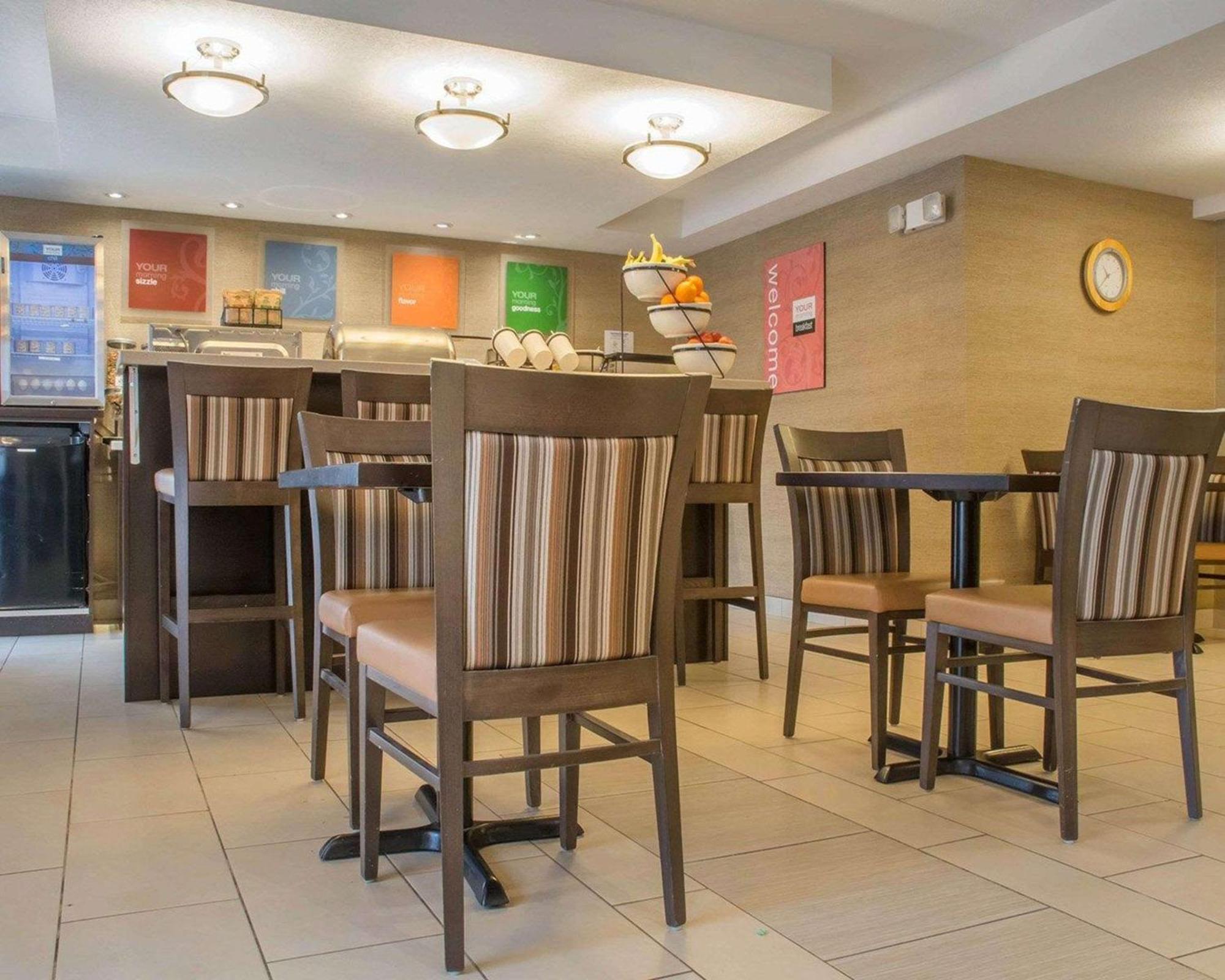 Comfort Inn Guelph Exteriör bild